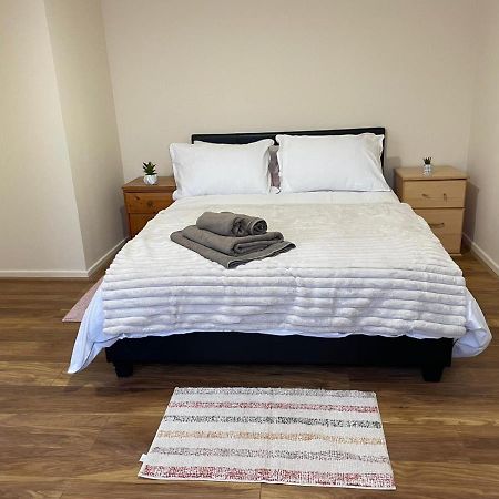 Single And Doubles Rooms Close To Central ลอนดอน ภายนอก รูปภาพ