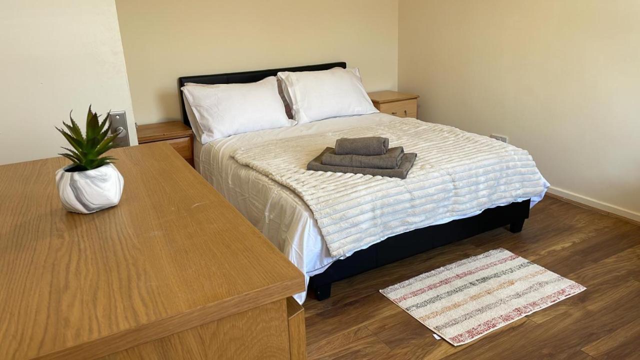 Single And Doubles Rooms Close To Central ลอนดอน ภายนอก รูปภาพ